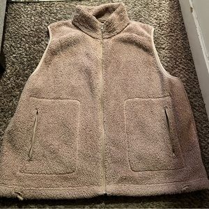Girlfriend Collective Fuzzy Vest | XXL